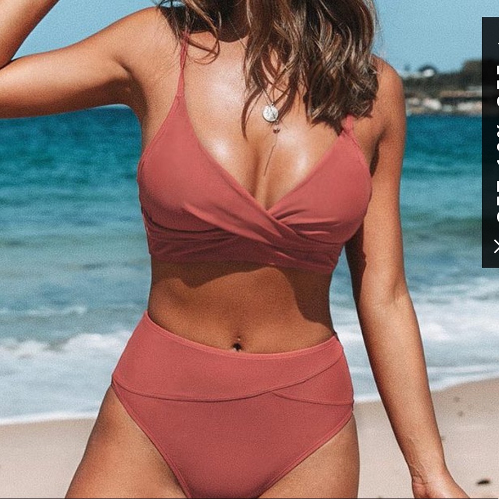 Twist High- Waisted Burgundy Bikini- Cupshe